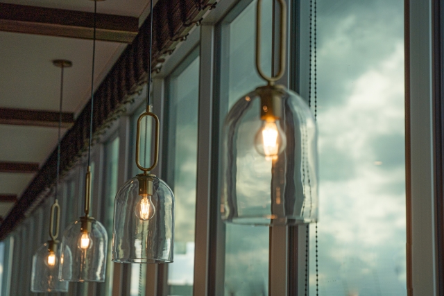 照明は店舗の顔？